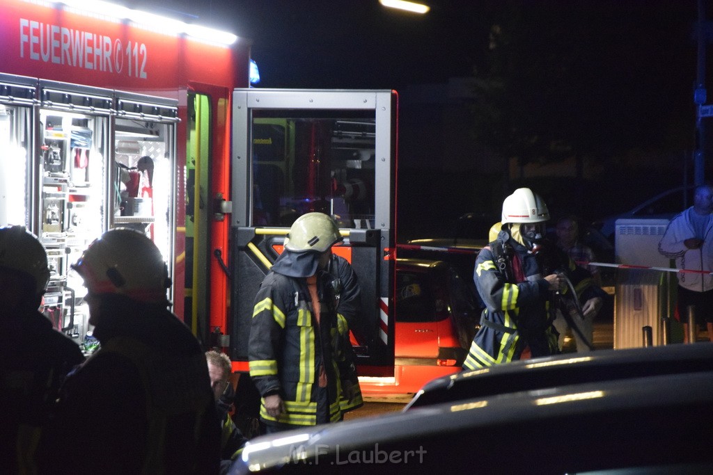 Feuer 2 Y Kellerbrand Koeln Ostheim Ruppinerstr P123.JPG - Miklos Laubert